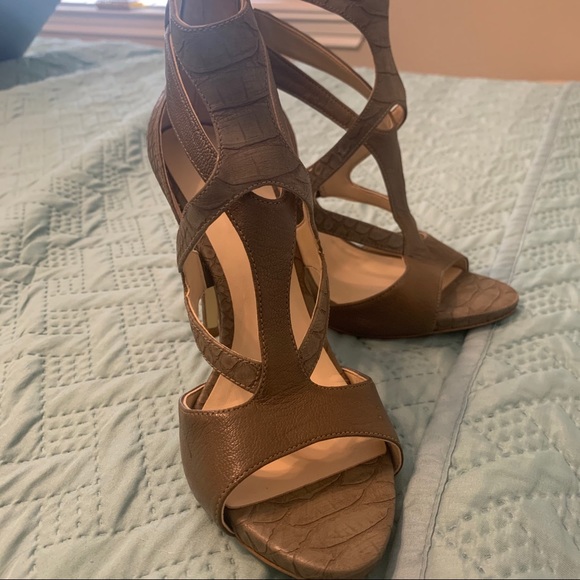 High heels GUESS - Picture 3 of 6